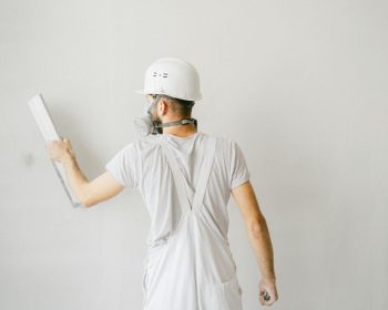 Professional plastering services in Oxfordshire by Wheatley Painter – smooth wall finish prepared for and decorating."